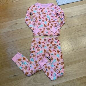 Old Navy Pink Kids Pajama Set with Festive Print
